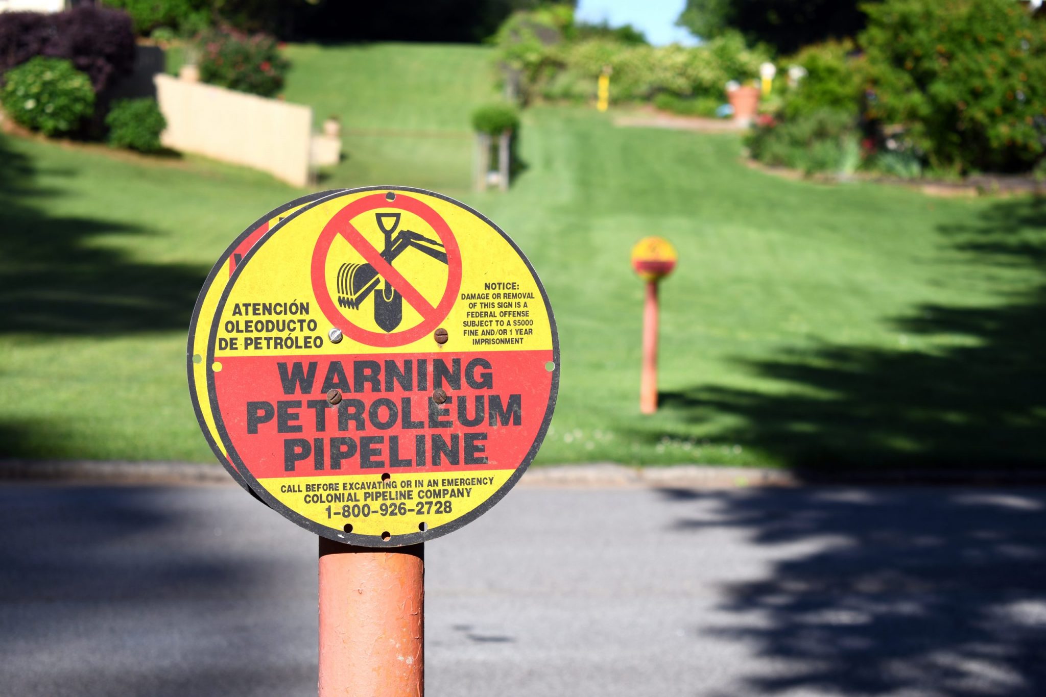 warning petroleum pipeline